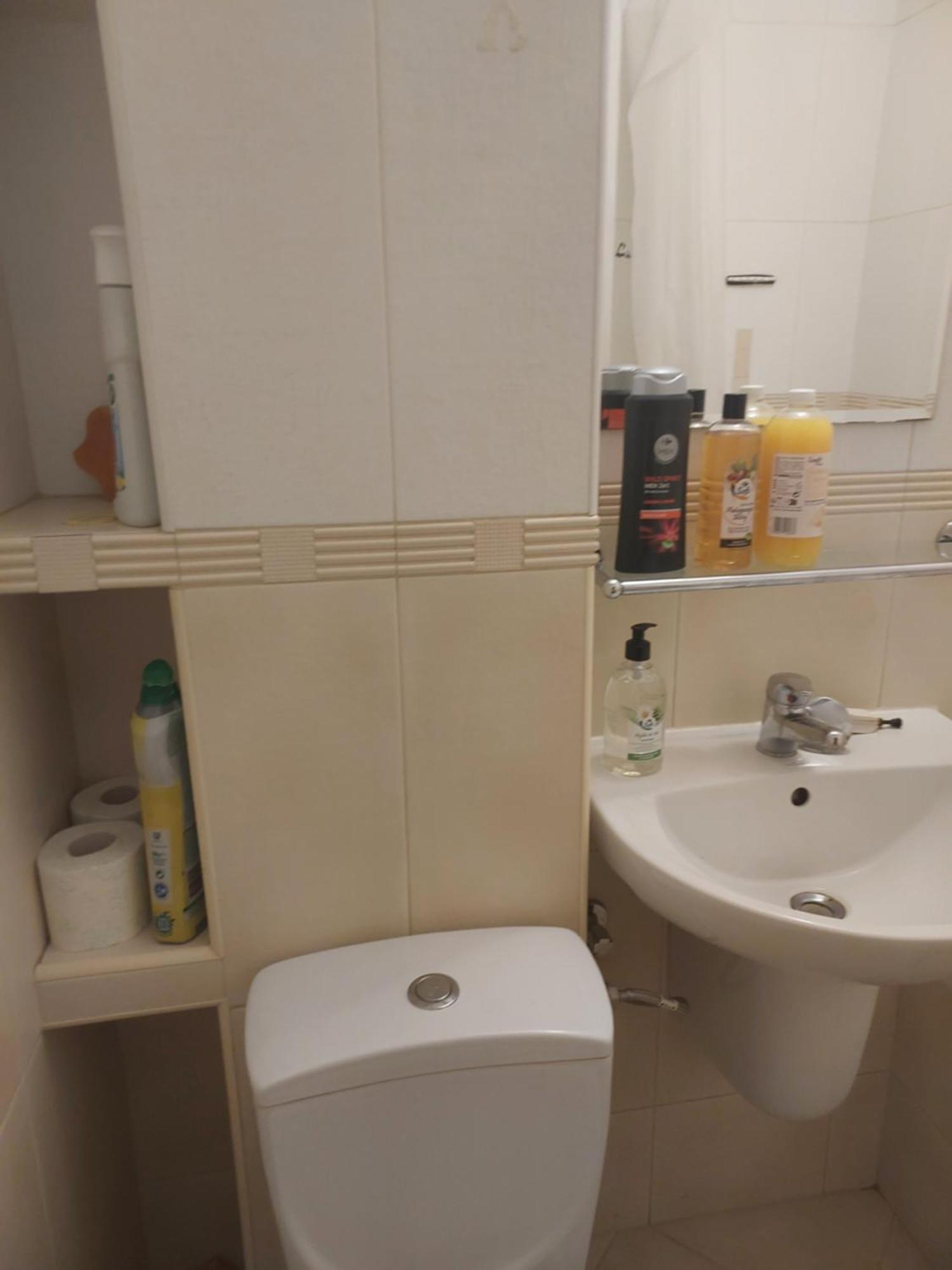 Roland 2 Srodmiescie Metro Rondo Onz,aleja Jana Pawla Ii,18